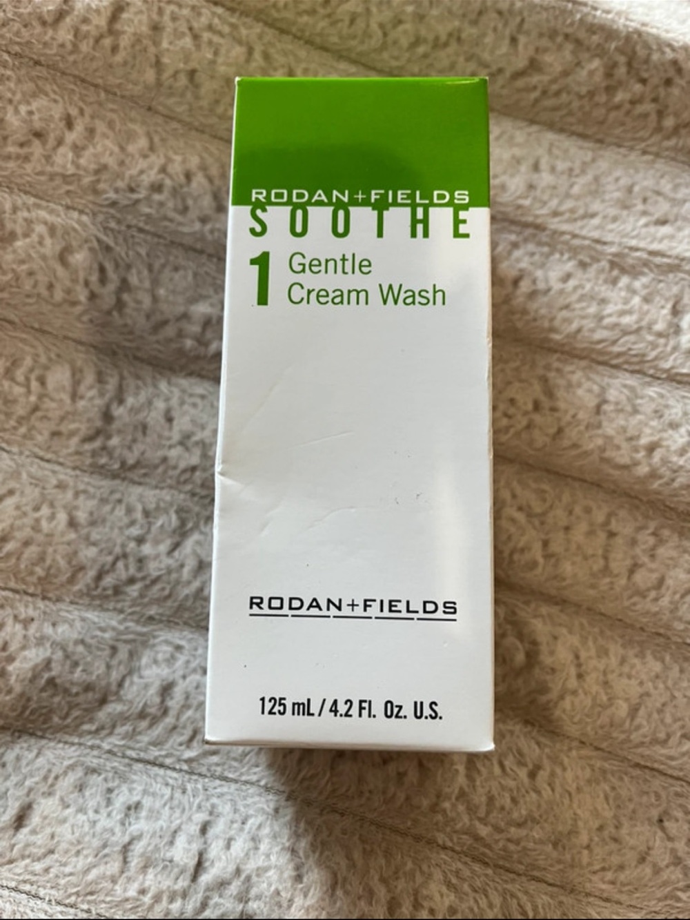 Rodan + Fields Gentle Cream Wash in Green & White Box